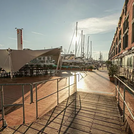 Apartment Real Italian Estate - Red Coral Genoa